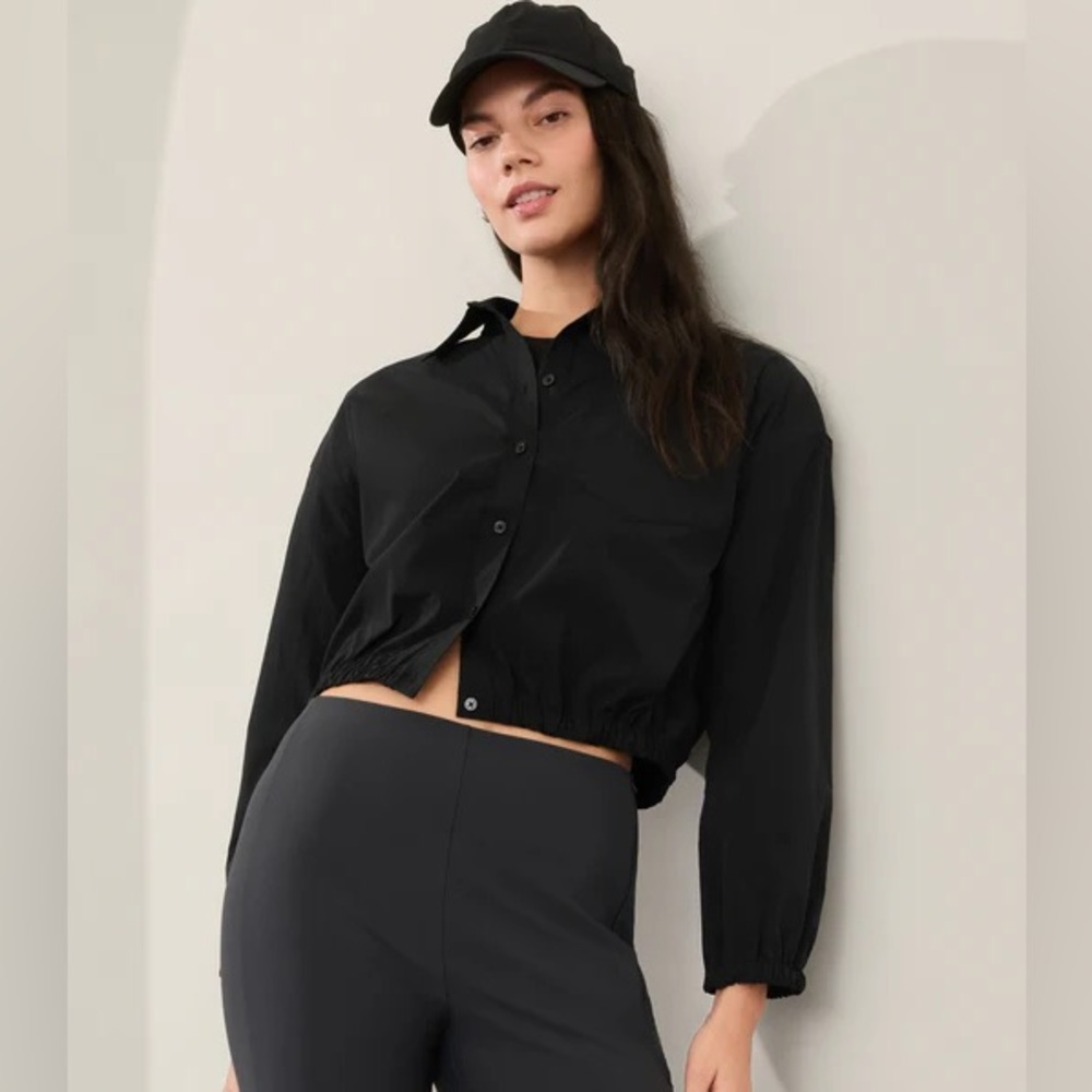 NEW Athleta Top Women's Medium Black Midday Bubble Hem Button Up Collared Shirt